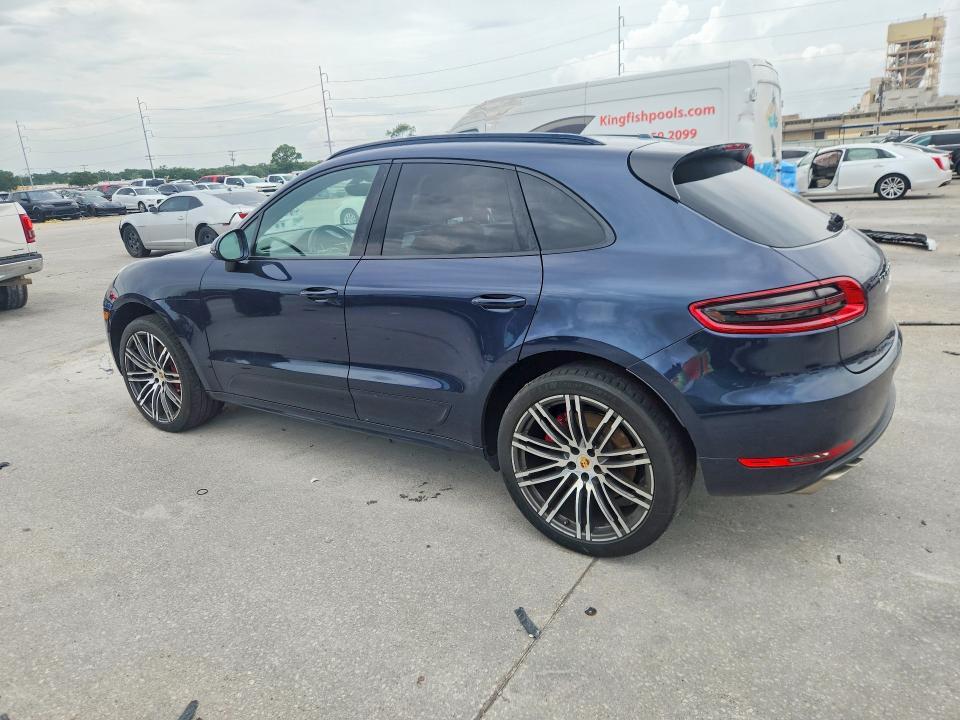 2015 Porsche Macan Turbo