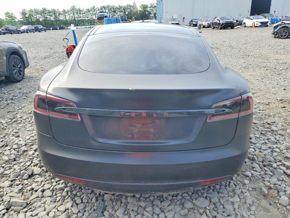 2015 Tesla Model s 85D