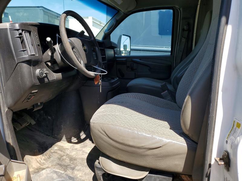 2015 Chevrolet Express Delivery Truck