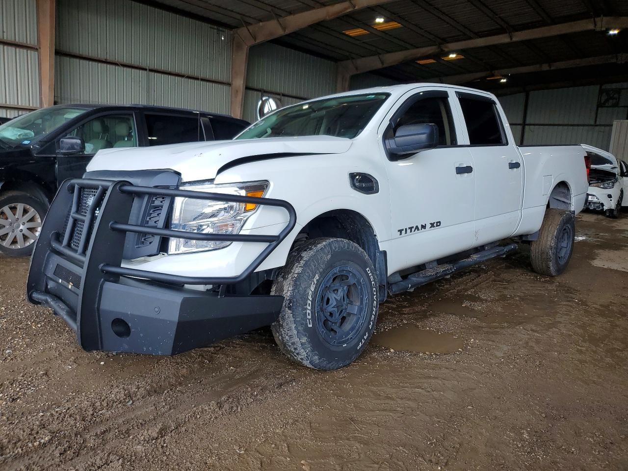 2017 Nissan Titan XD S