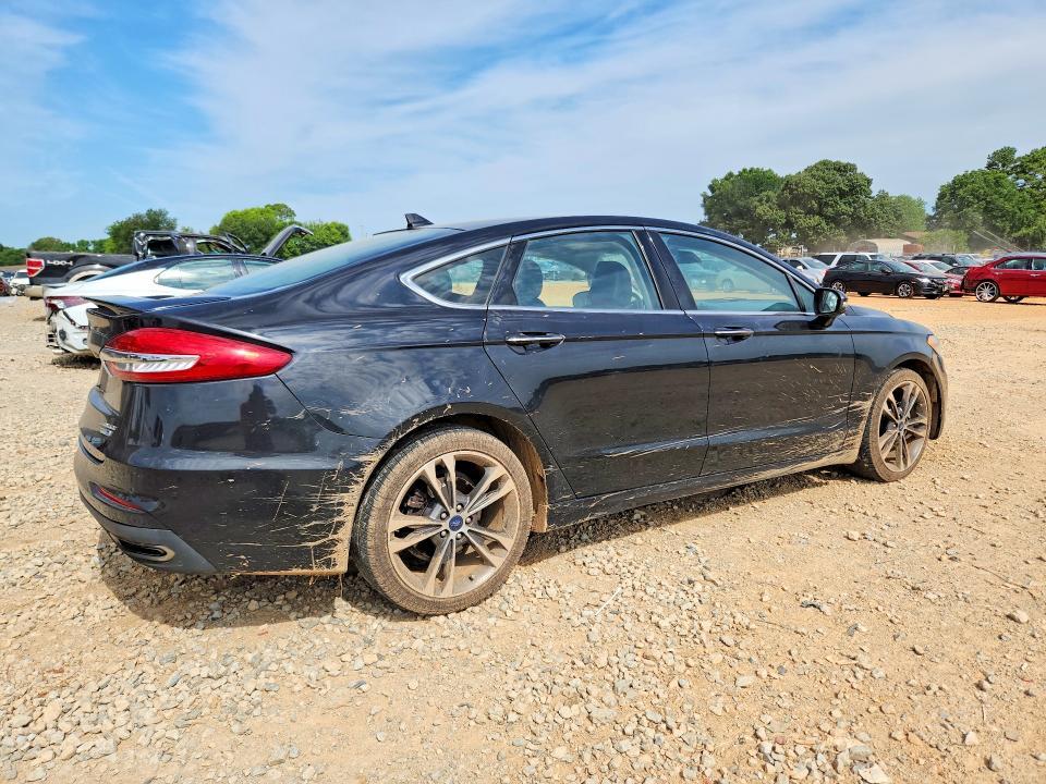 2020 Ford Fusion Titanium