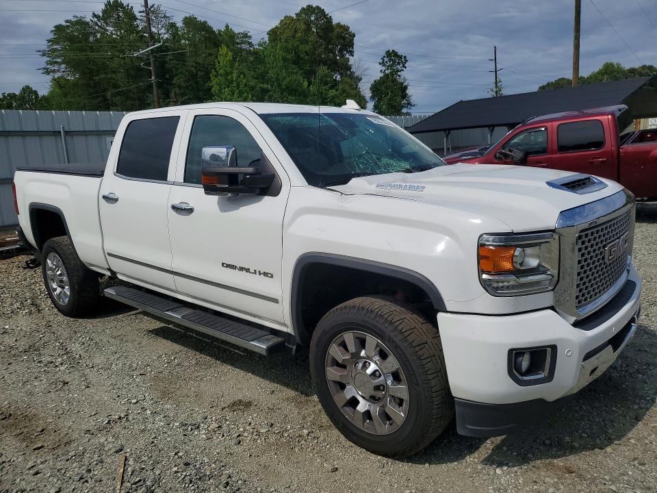 2017 GMC Sierra K2500 Denali