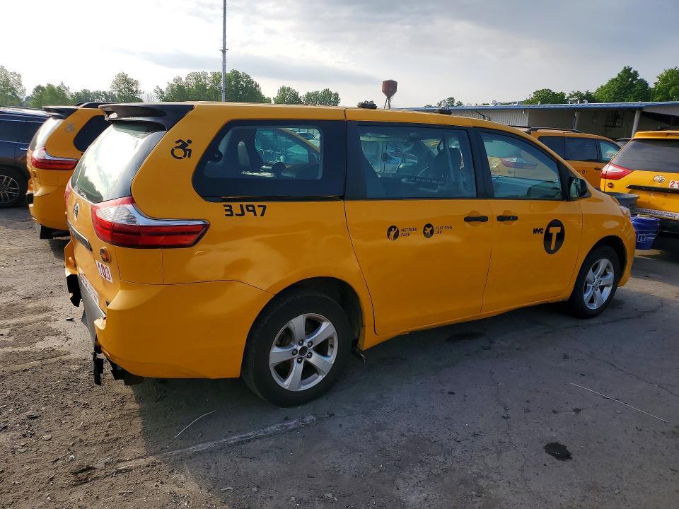2016 Toyota Sienna l 7-passenger