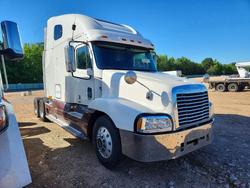 2004 Freightliner CST120 Semi Truck en venta en China Grove, NC
