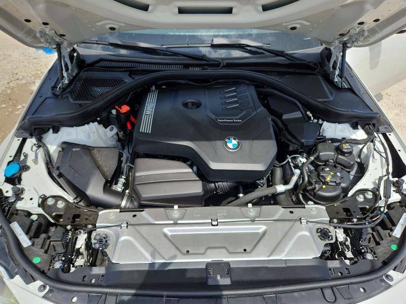 2026 BMW 230xi