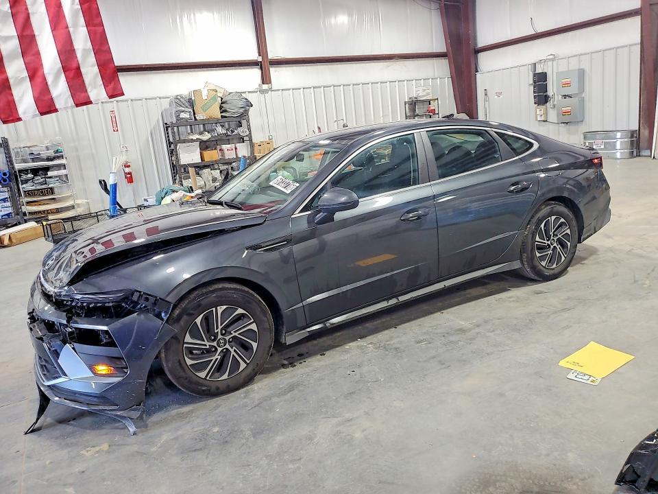 2026 Hyundai Sonata Hybrid Blue