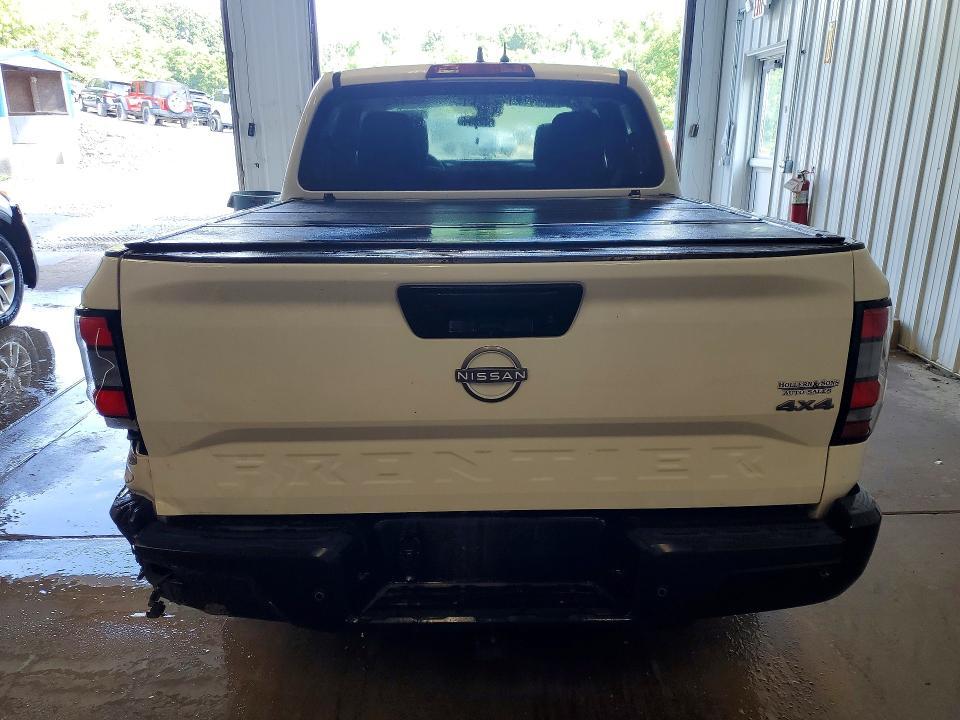 2022 Nissan Frontier s