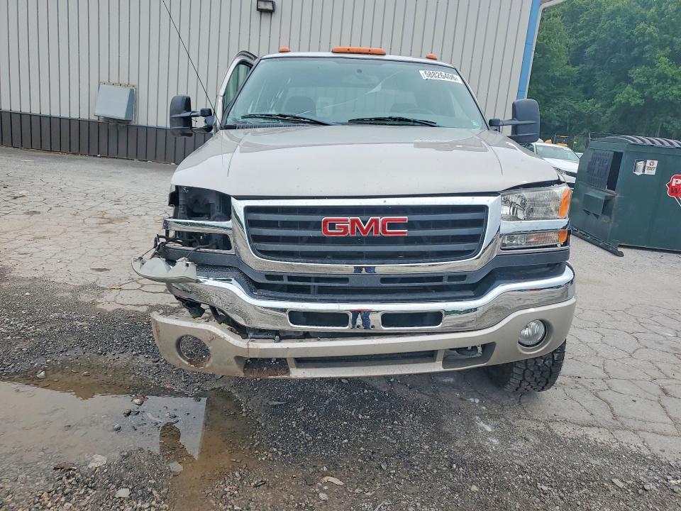 2004 GMC Sierra K2500 Heavy Duty