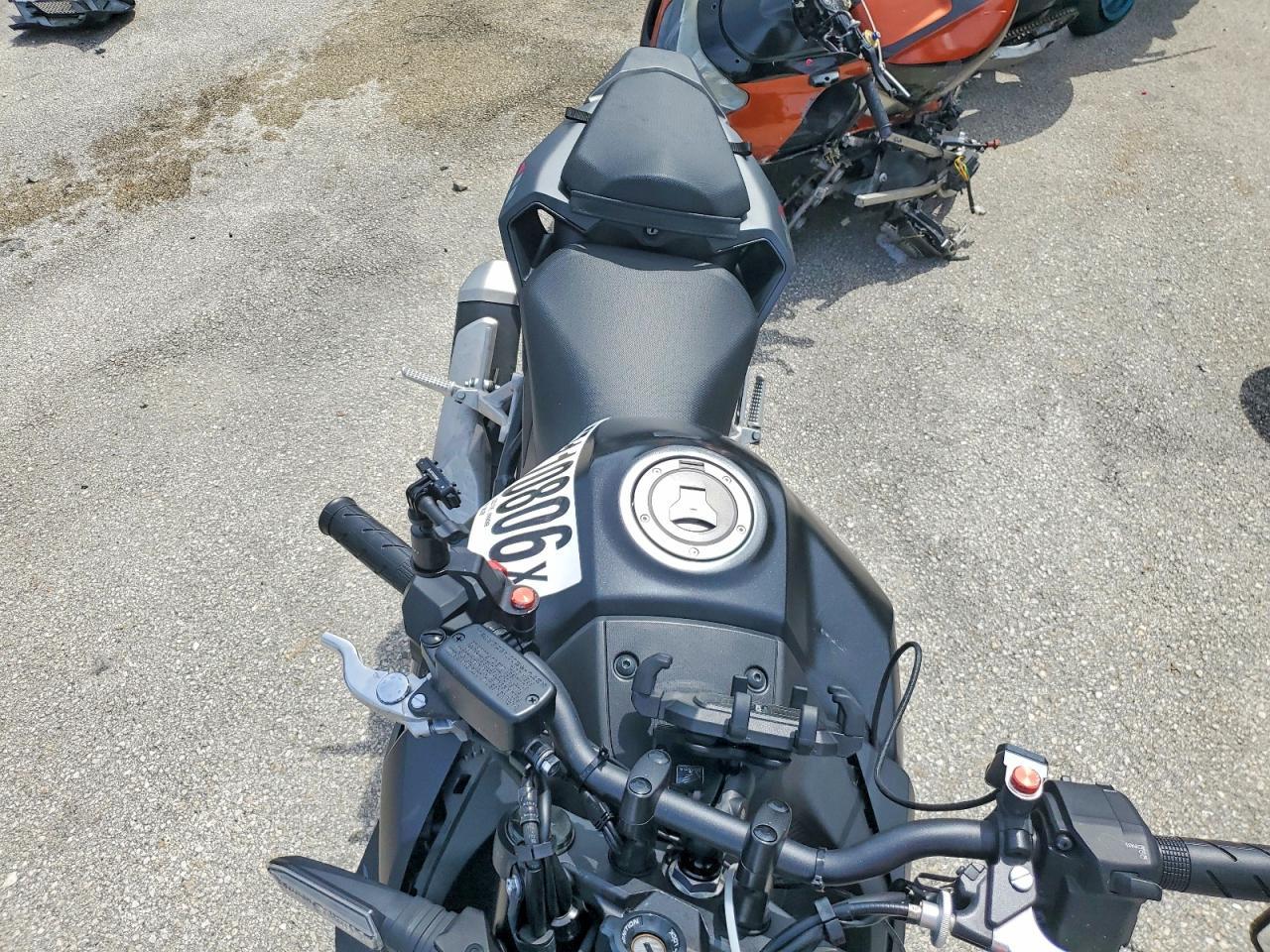 2025 Honda CB750 A