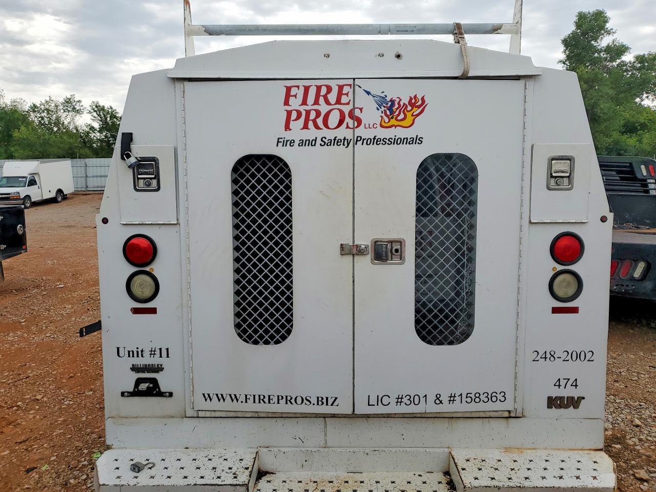 2010 Ford Econoline E350 Super Duty Cutaway Van