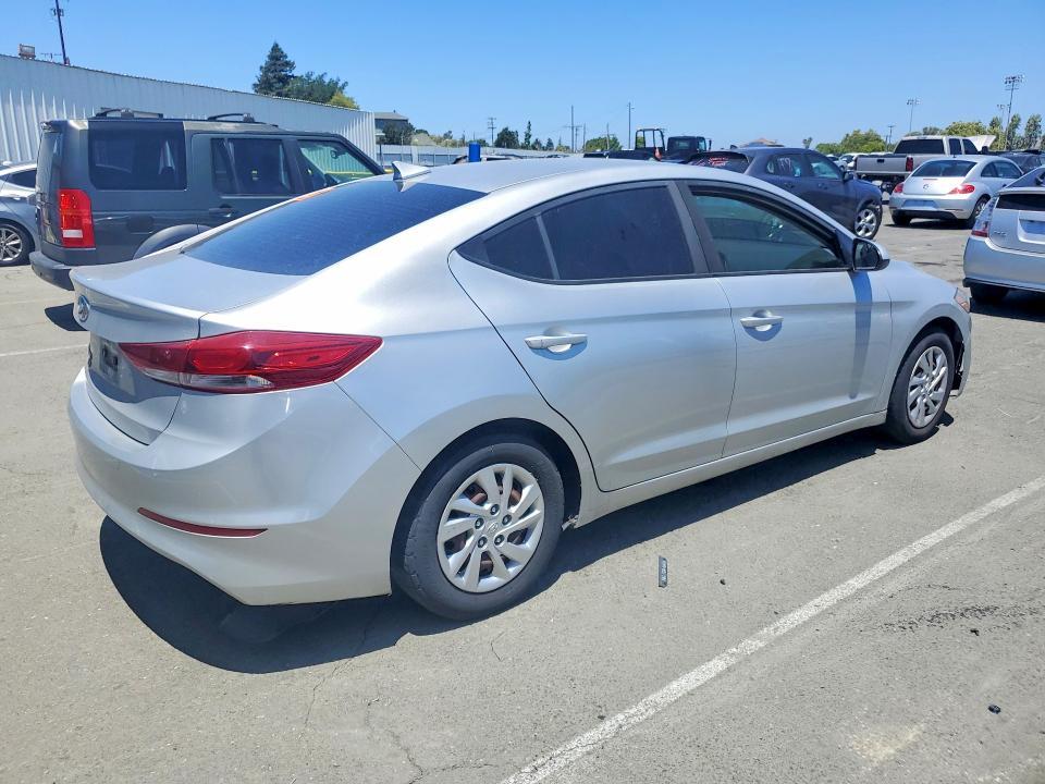 2018 Hyundai Elantra se