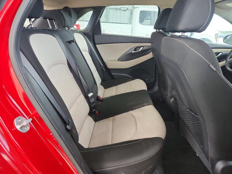 2018 Hyundai Elantra gt Base