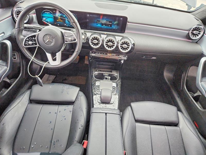 2020 Mercedes-Benz A 220