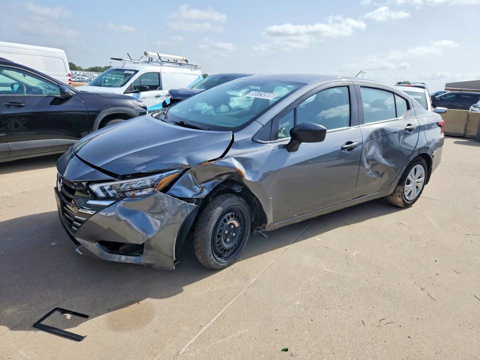 2025 Nissan Versa s
