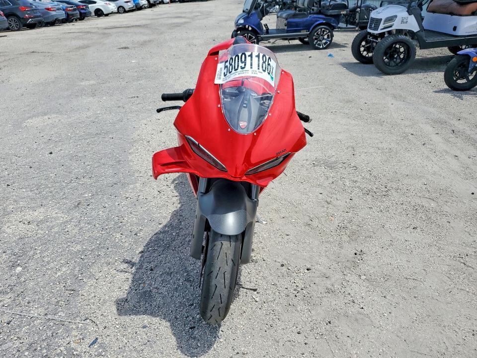 2025 Ducati Panigale V4