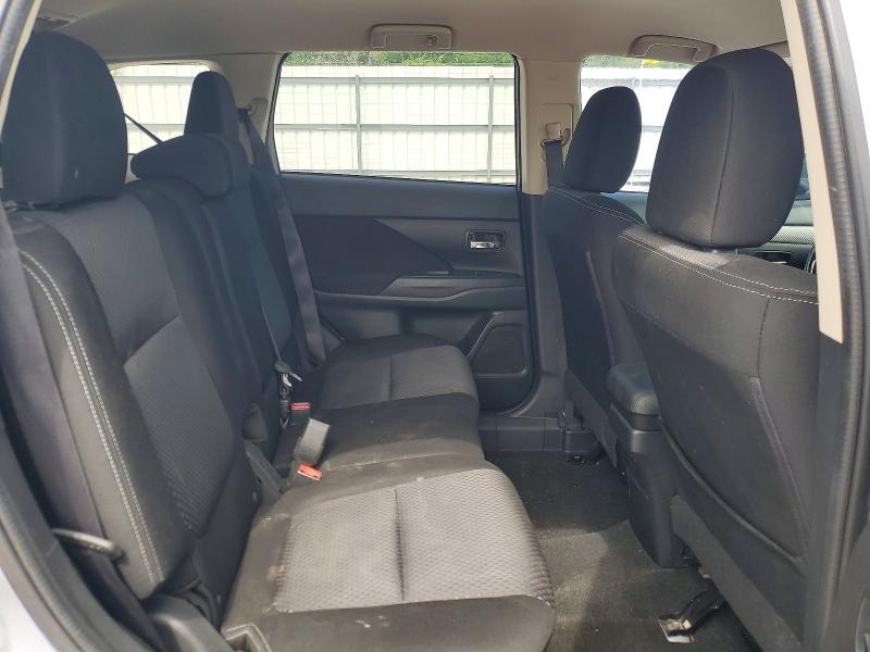 2016 Mitsubishi Outlander es