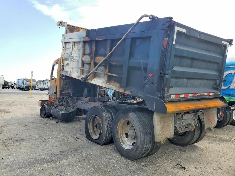 2007 Volvo VHD Dump Truck