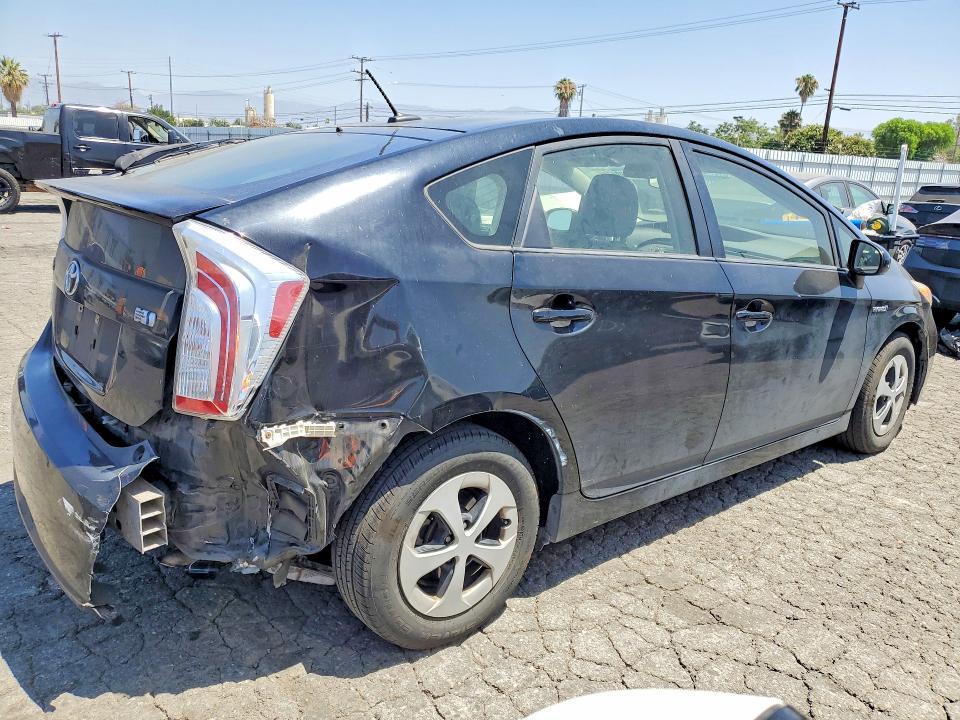 2014 Toyota Prius Three