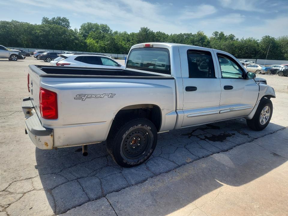2006 Dodge Dakota Quad SLT