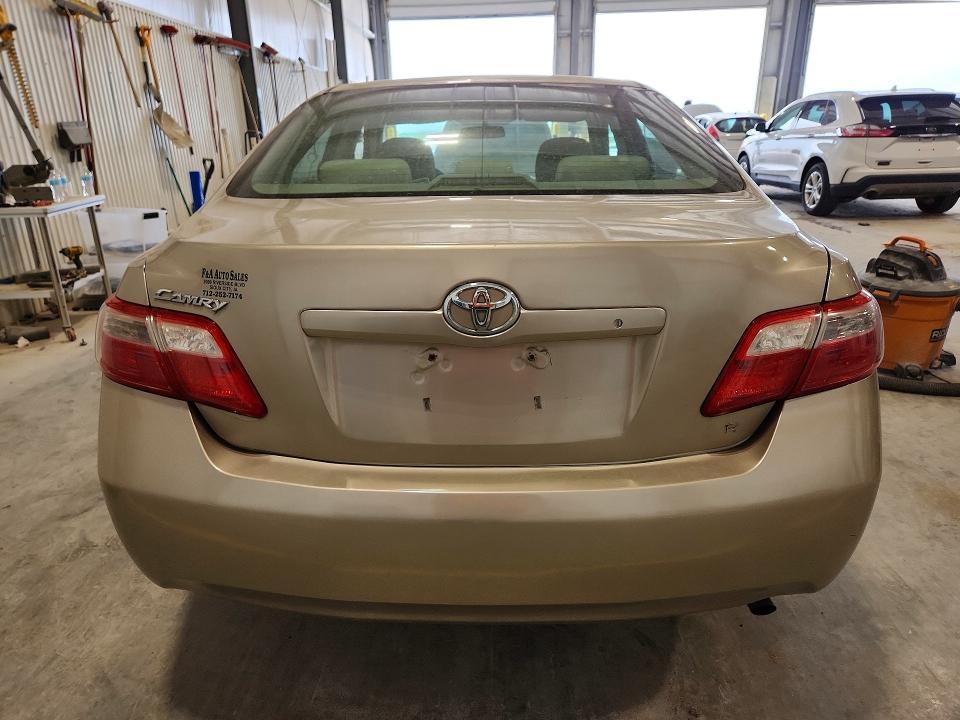 2009 Toyota Camry le
