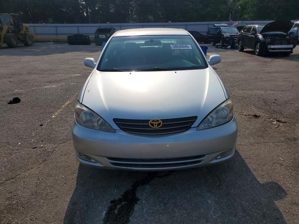 2004 Toyota Camry xle