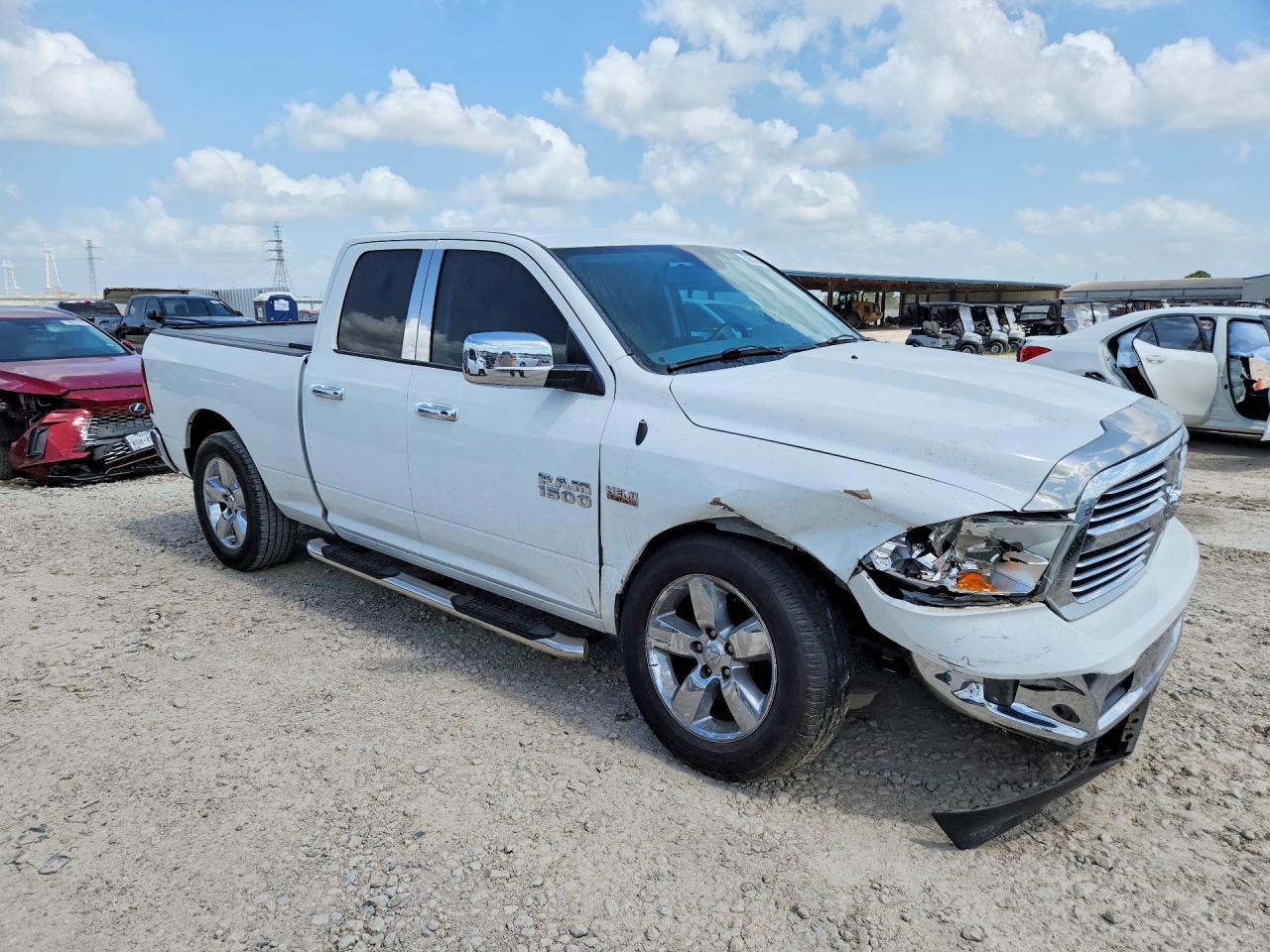 2016 Dodge RAM 1500 SLT