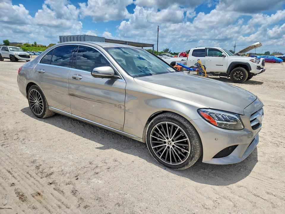 2020 Mercedes-Benz C300