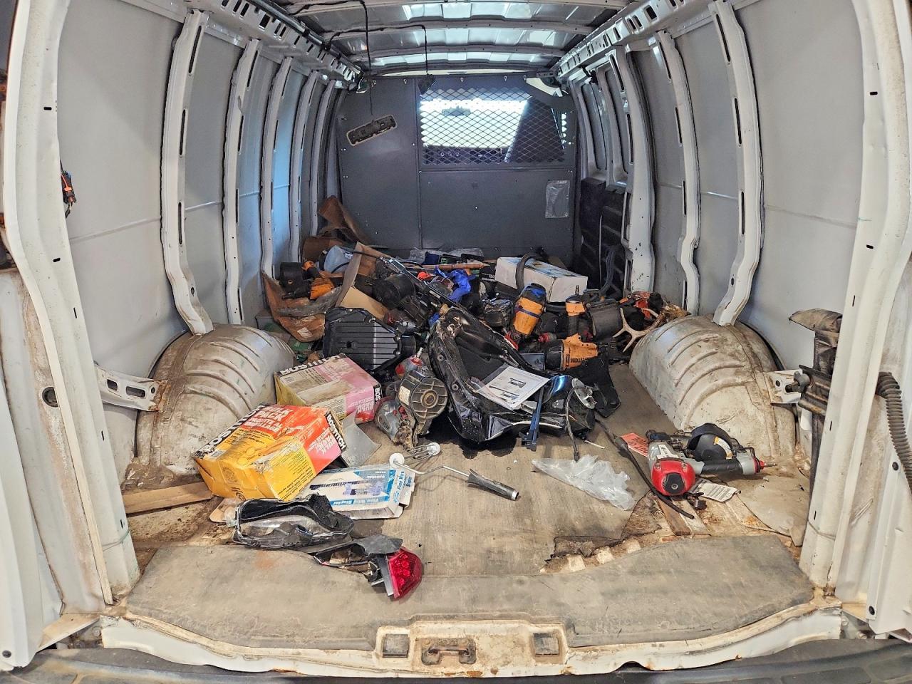 2016 GMC Savana 3500 Cargo Delivery Van