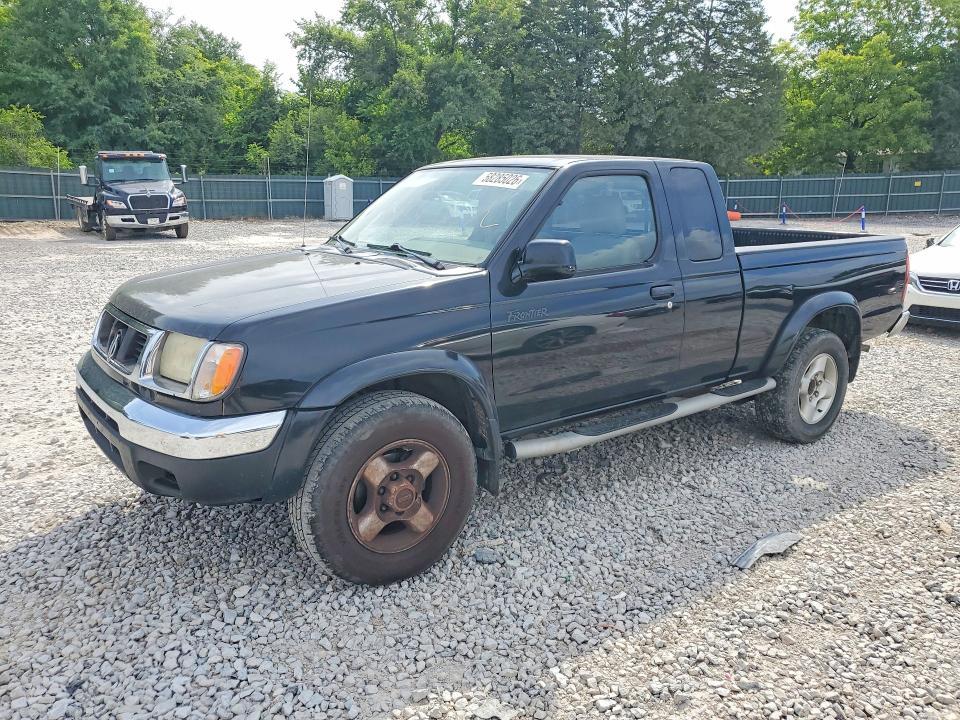 2000 Nissan Frontier XE Desert Runner