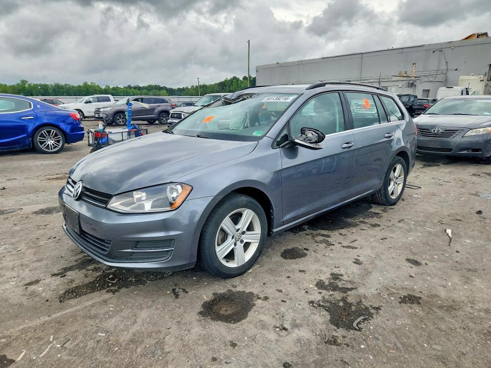 2015 Volkswagen Golf Sportwagen tdi s