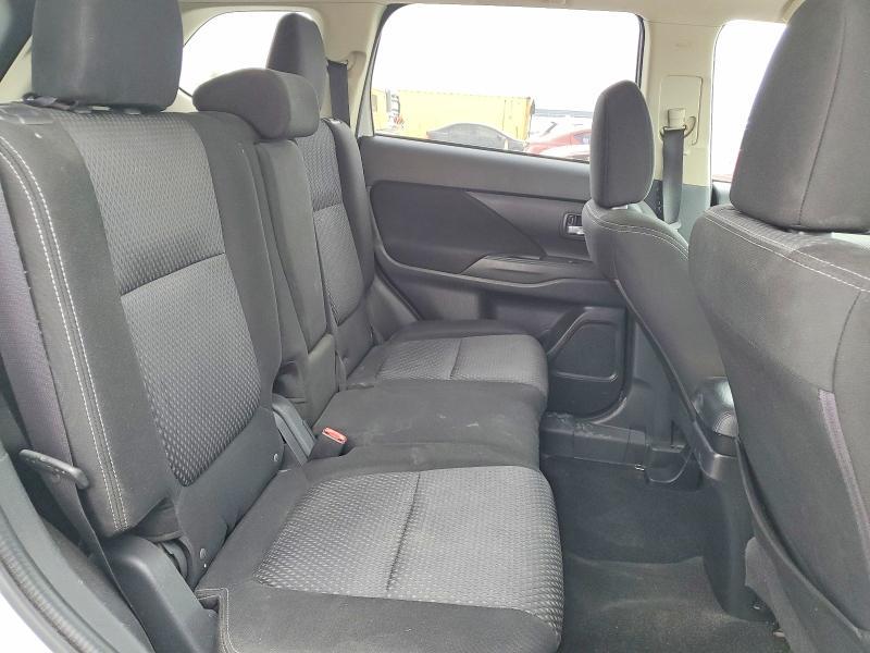 2017 Mitsubishi Outlander es