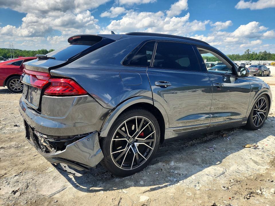 2021 Audi Q8 Prestige S-line