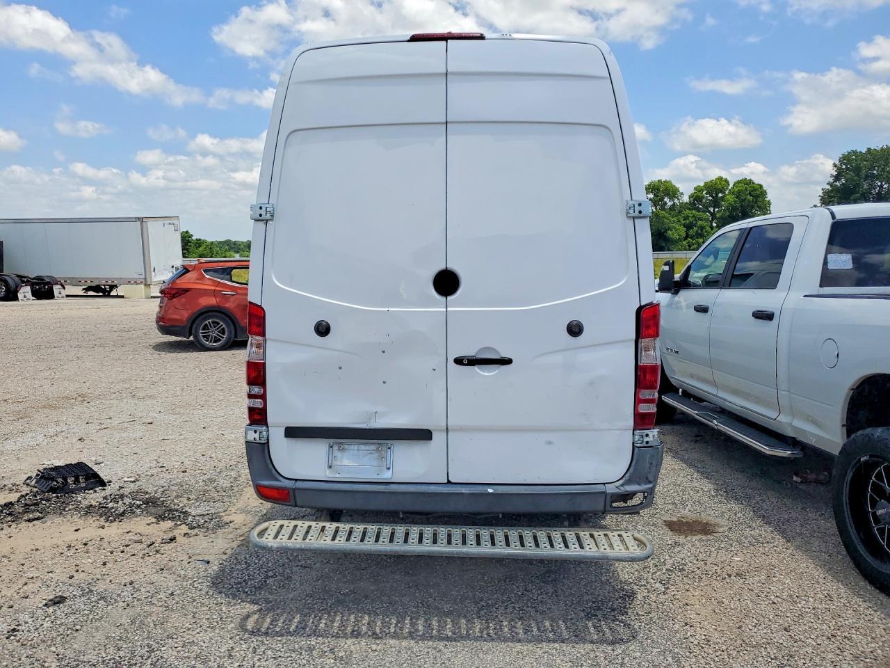 2014 Mercedes-Benz Sprinter 2500