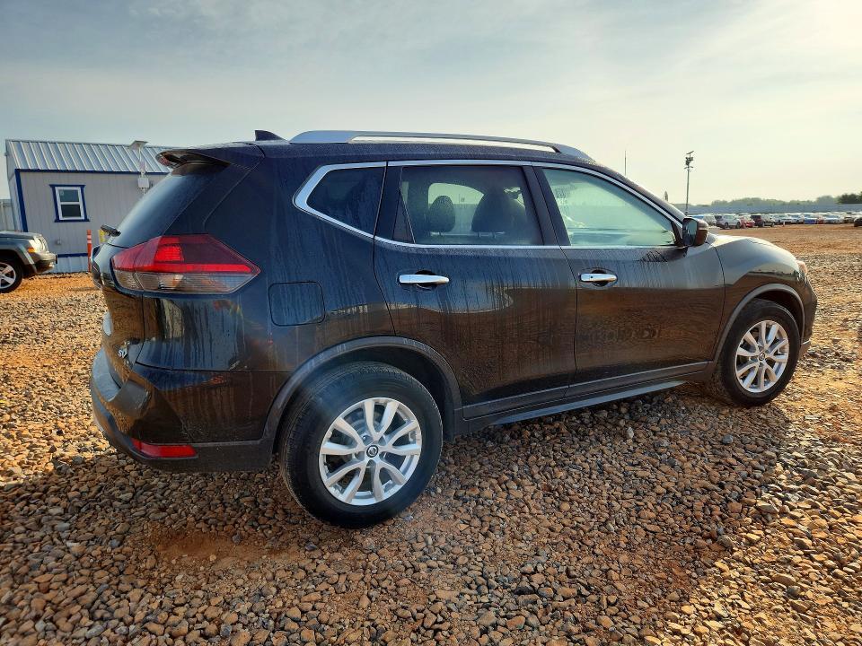 2018 Nissan Rogue sv