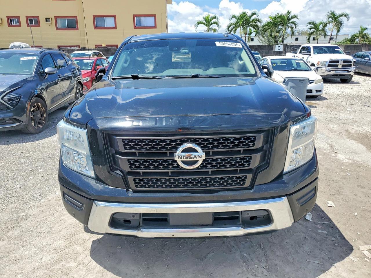 2021 Nissan Titan SV