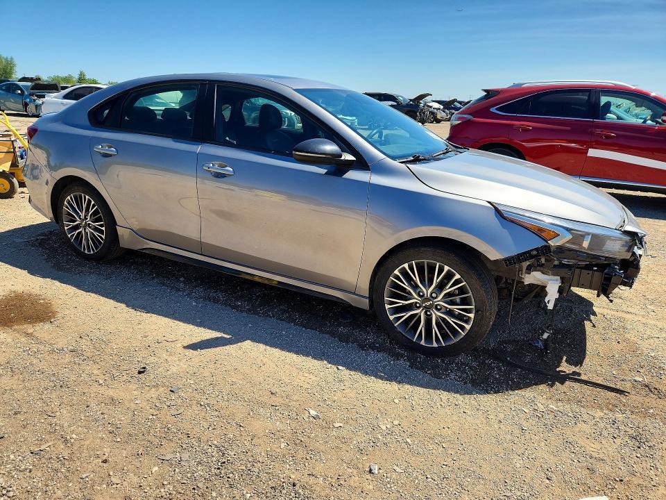 2024 KIA Forte gt Line