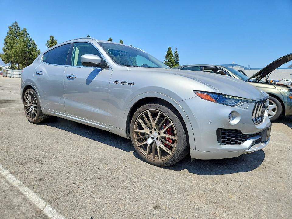2017 Maserati Levante s Luxury