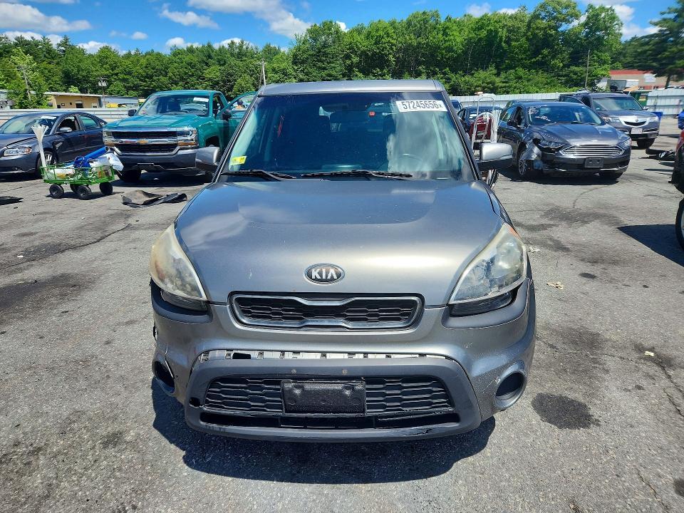 2013 KIA Soul +