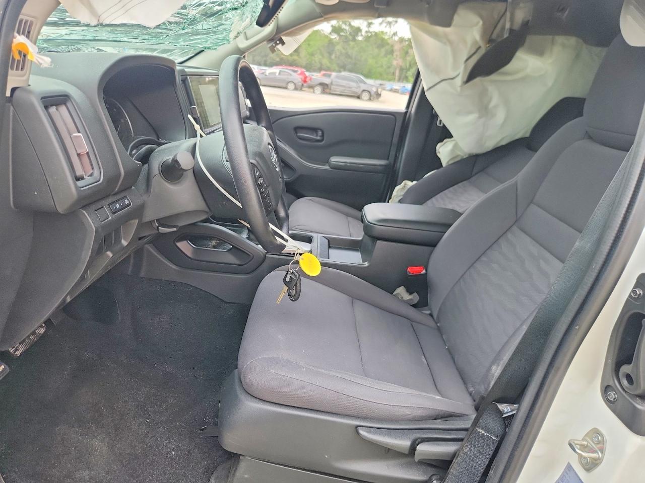 2025 Nissan Frontier S