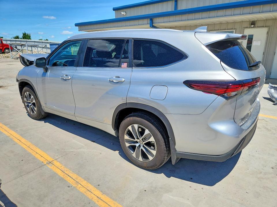 2025 Toyota Highlander Hybrid xle