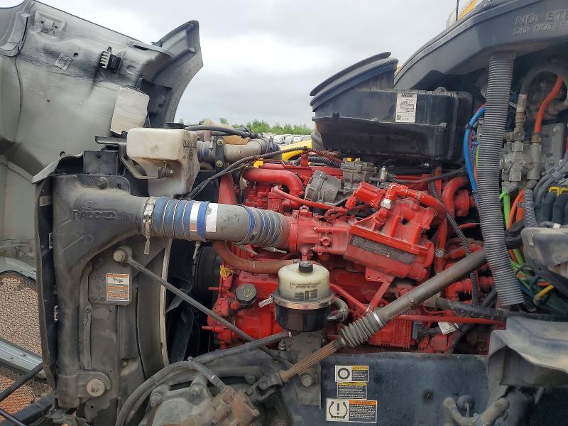 2020 Kenworth T680 Semi Truck