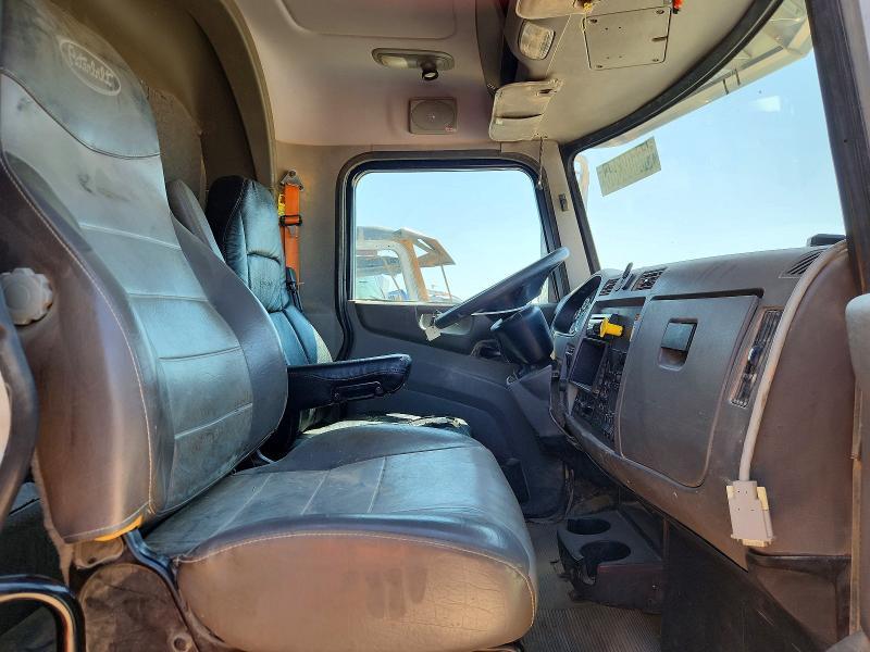2015 Peterbilt 348 Fuel Truck