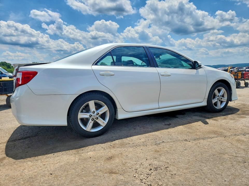 2014 Toyota Camry se