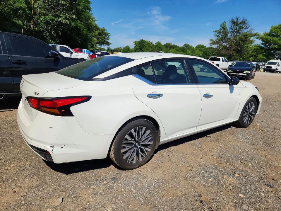 2024 Nissan Altima
