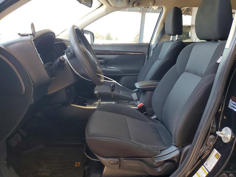 2020 Mitsubishi Outlander es