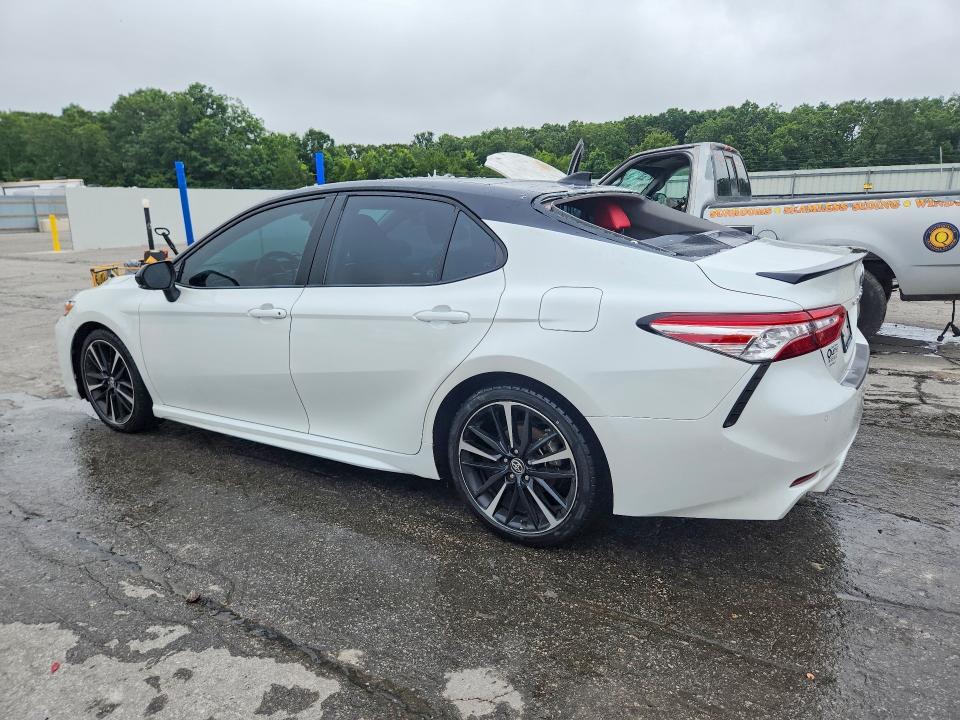 2020 Toyota Camry xse V6