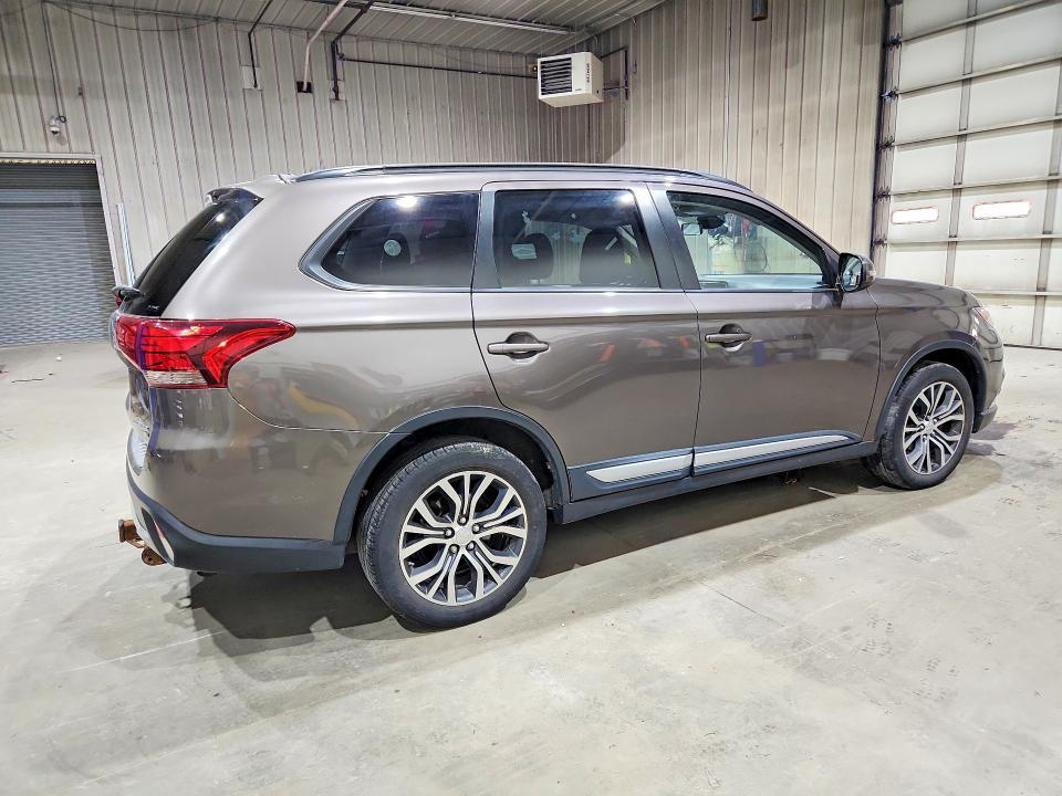 2016 Mitsubishi Outlander se