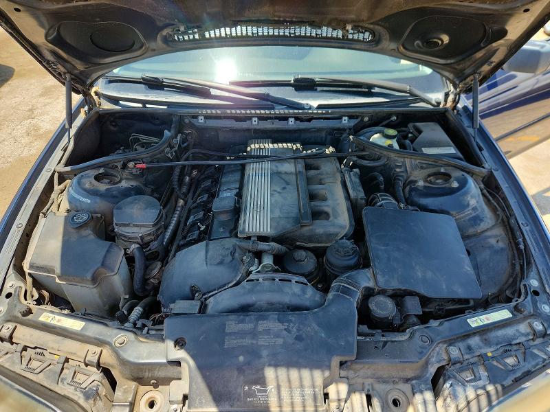 2004 BMW 325 xit