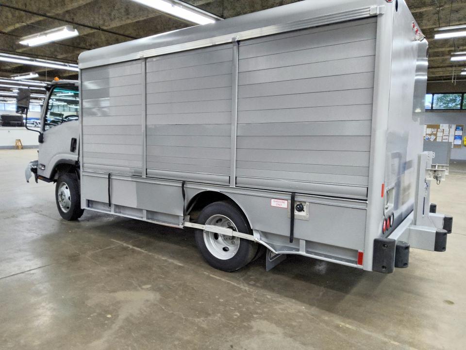 2024 Isuzu Nrr box Truck
