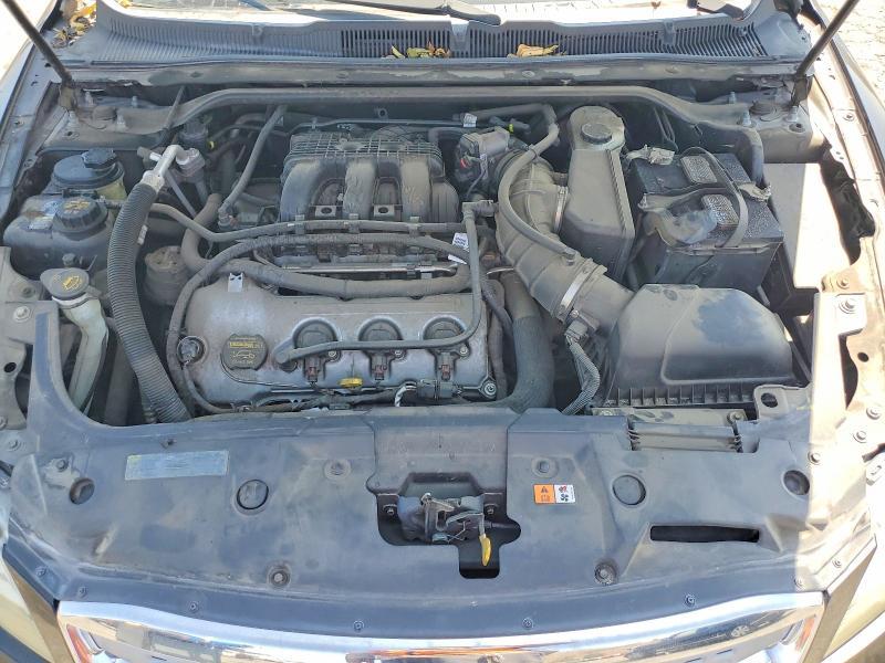 2012 Ford Taurus se